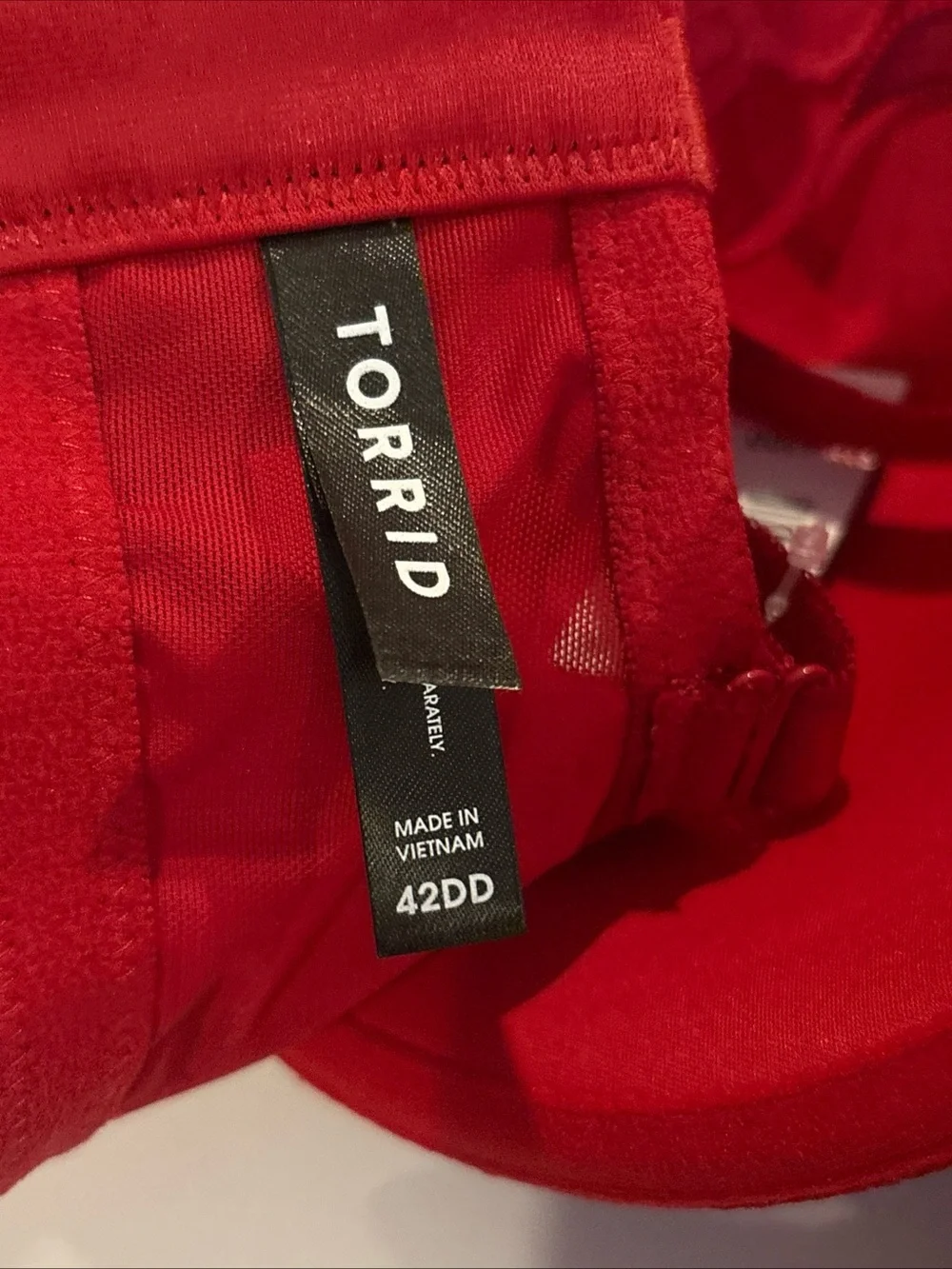 Torrid Bra 42DD Jester Red Heart Lace  XO Plunge Push Up NEW